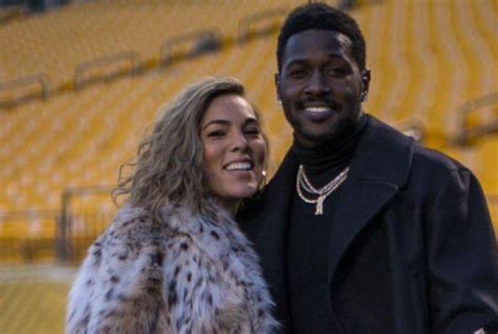 A Deep Dive Into The "Antonio Brown And Chelsie Kyriss