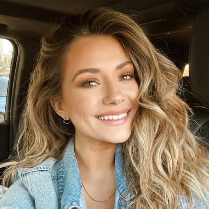 Madison Bontempo - Bio, Age, Net Worth, Height, Nationality, Career, Wiki ·