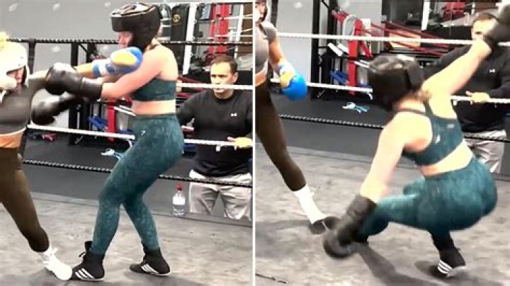 OnlyFans model Elle Brooke leaks sparring footage of her FLOORING fellow adult star Amber O'Donnell |