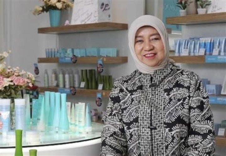 Temukan Sosok Inspiratif Di Balik Kesuksesan Sean Hayes: Adik Perempuannya, Tracey Hayes